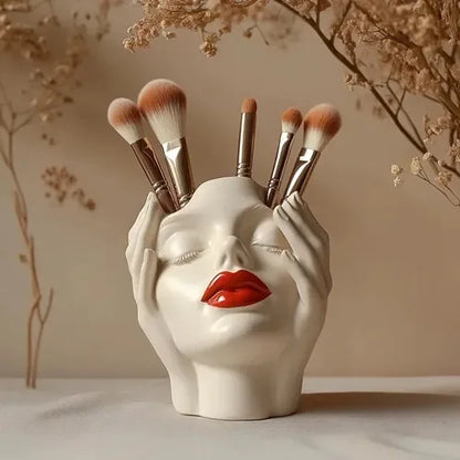 Amore Brush Holder